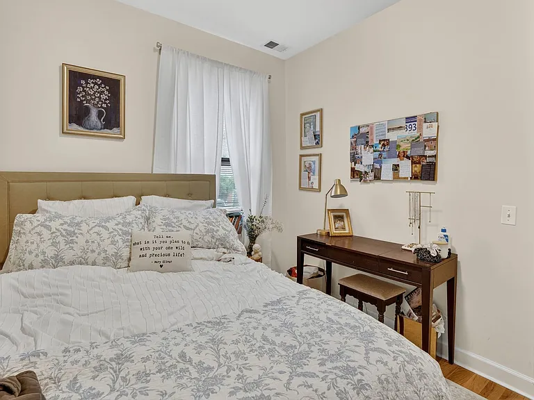 961 W Fletcher St #1 — Photo 20