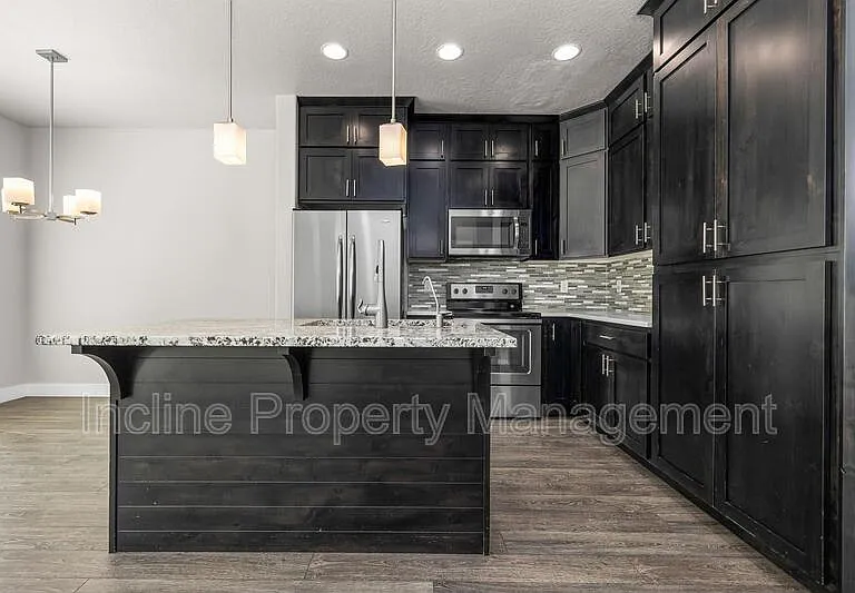 626 N Preserve Dr — Photo 4