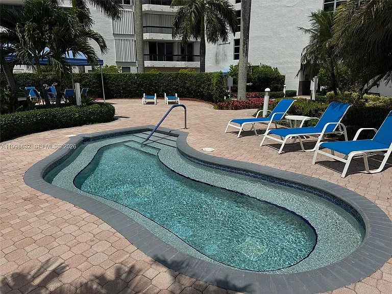 3530 Mystic Pointe Dr #2607 — Photo 37