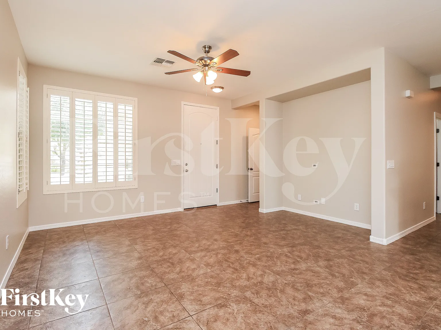 3 bed, 2.0 bath, 1340 sqft, $2,475 — Photo 2