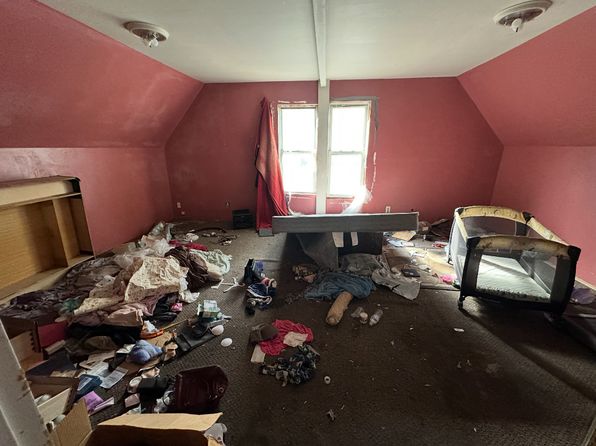 chicago-illinois-2075752959 picture