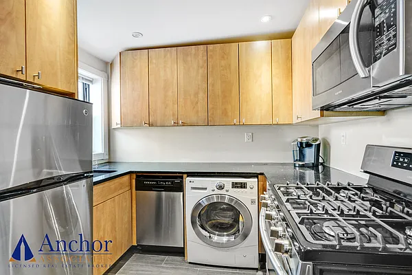 Rented by Anchor Associates | media 19