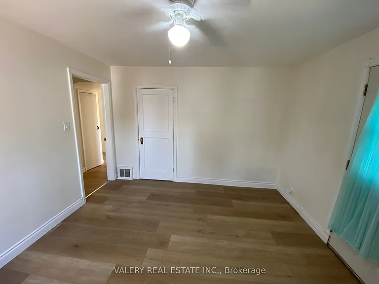374 Edmonton St #MAIN — Photo 27