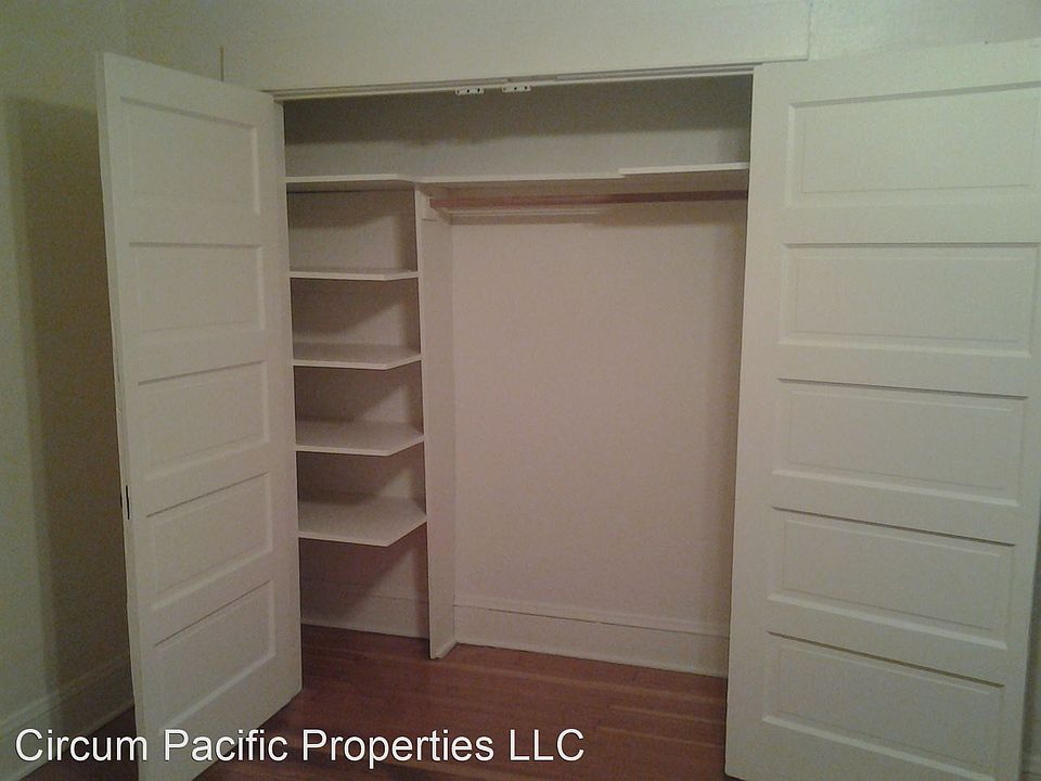 2nd image of 215 NW 22nd Pl #5413192