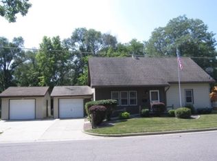 812 Polk St, Sauk City, WI 53583