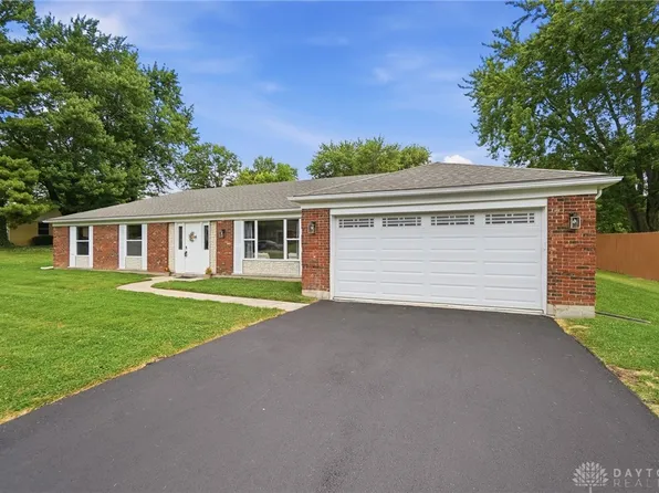 3150 Bonnie Villa Ln, Dayton, OH 45431