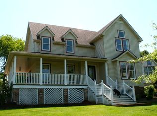 900 Old Stage Rd, Wytheville, VA 24382