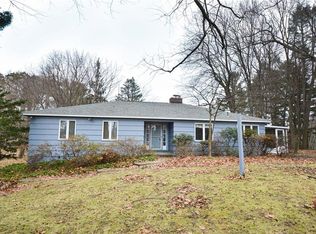 678 Lake Rd, Webster, NY 14580