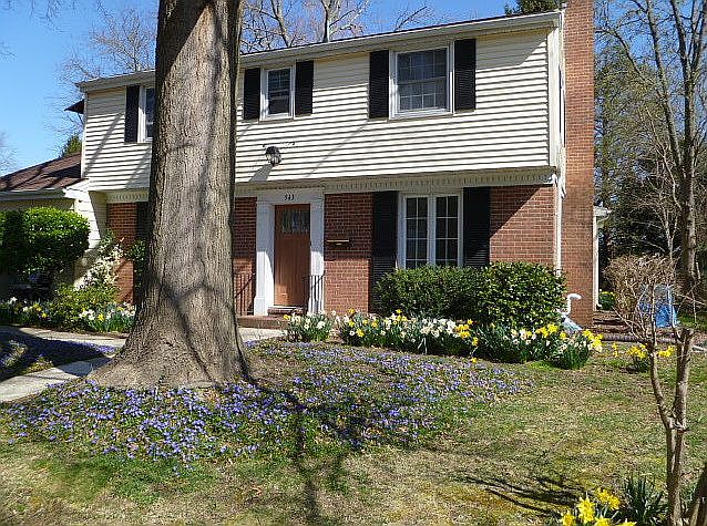 1st image of 543 Woodsedge Rd