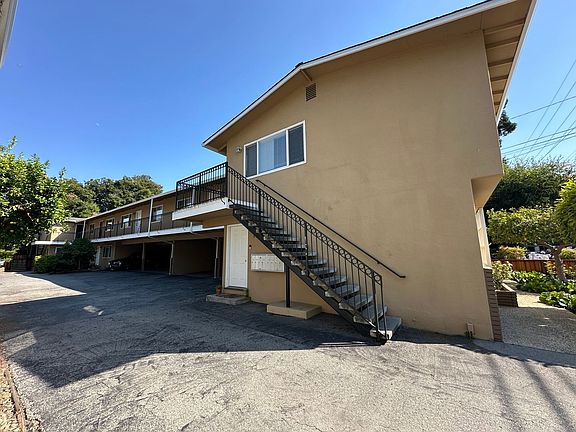 2nd image of 723 Menlo Ave #5