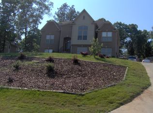 207 Chestnut Forest Dr, Helena, AL 35080