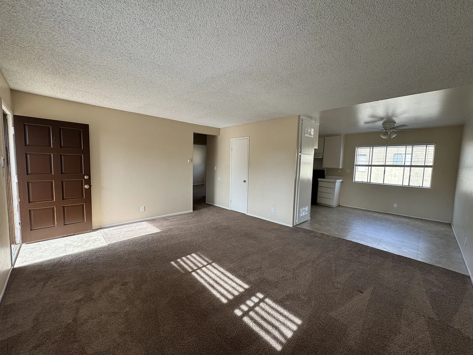 2 bed, 800 sqft, $2,600 — Photo 3