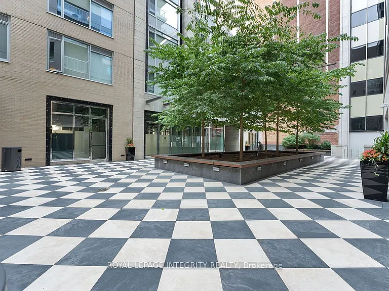101 Queen St #802 — Photo 17