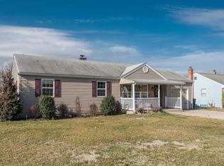 12 Croyden Rd, Newark, DE 19702