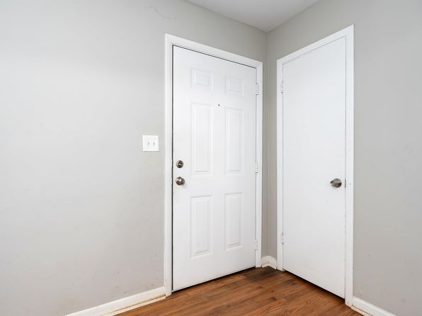 104 8th Pl, Pleasant Grove, AL 35127