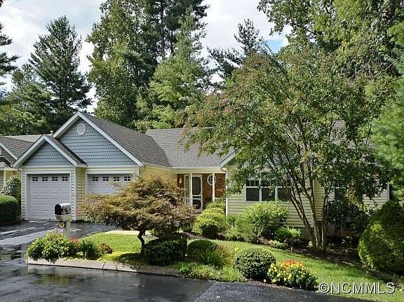 1st image of 260 Charlestown Dr