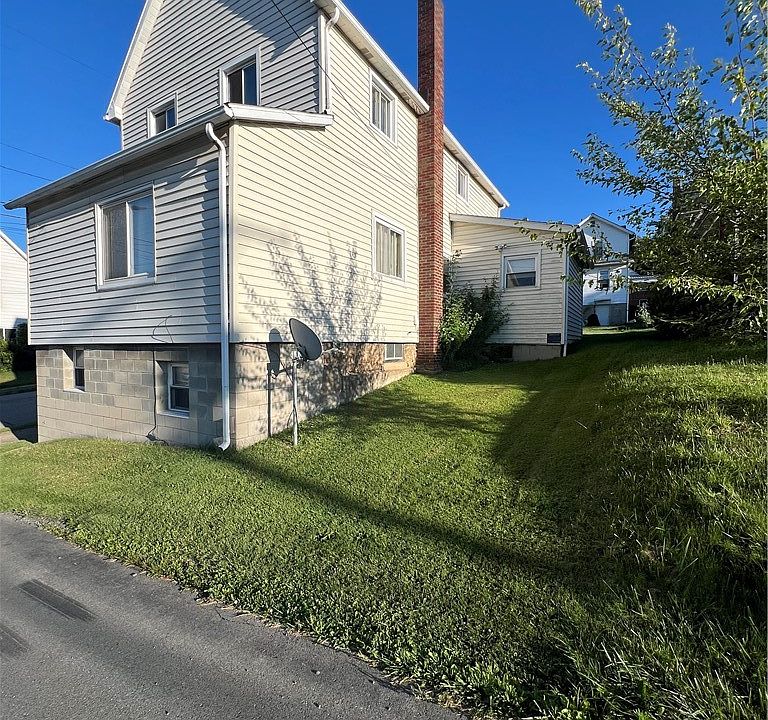 2nd image of 316 9th St
