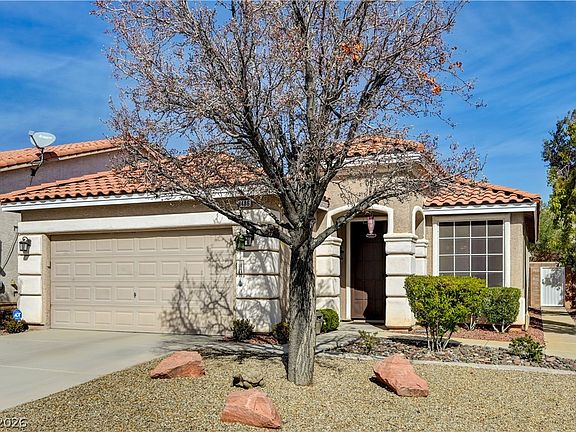 3rd image of 9486 Grove Ridge Ave