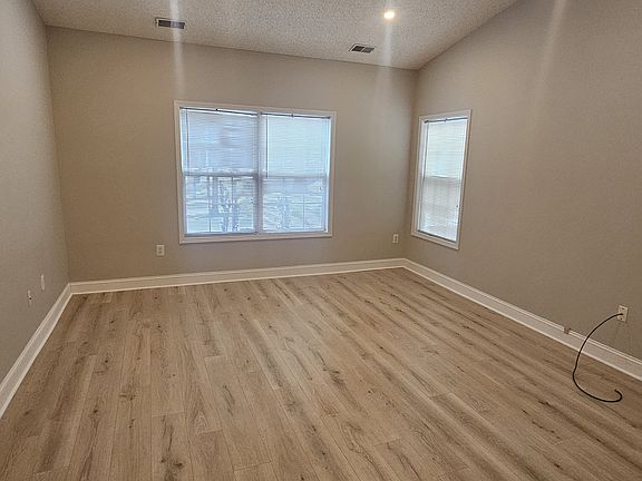 3rd image of 88 Riva Blvd