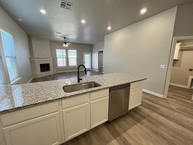 3611 Urbana Pl — Photo 9