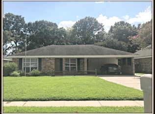 352 Orangewood Dr, Lafayette, LA 70503