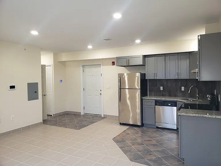 44 Bergen Blvd #9 — Photo 9