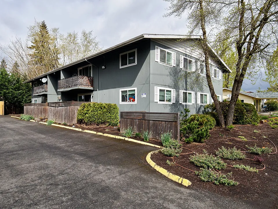 3815 SE 122nd Ave