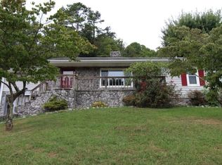 1456 Ridgecrest Ave, Kingsport, TN 37660