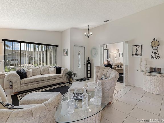 5th image of 5225 NW 99th Ave