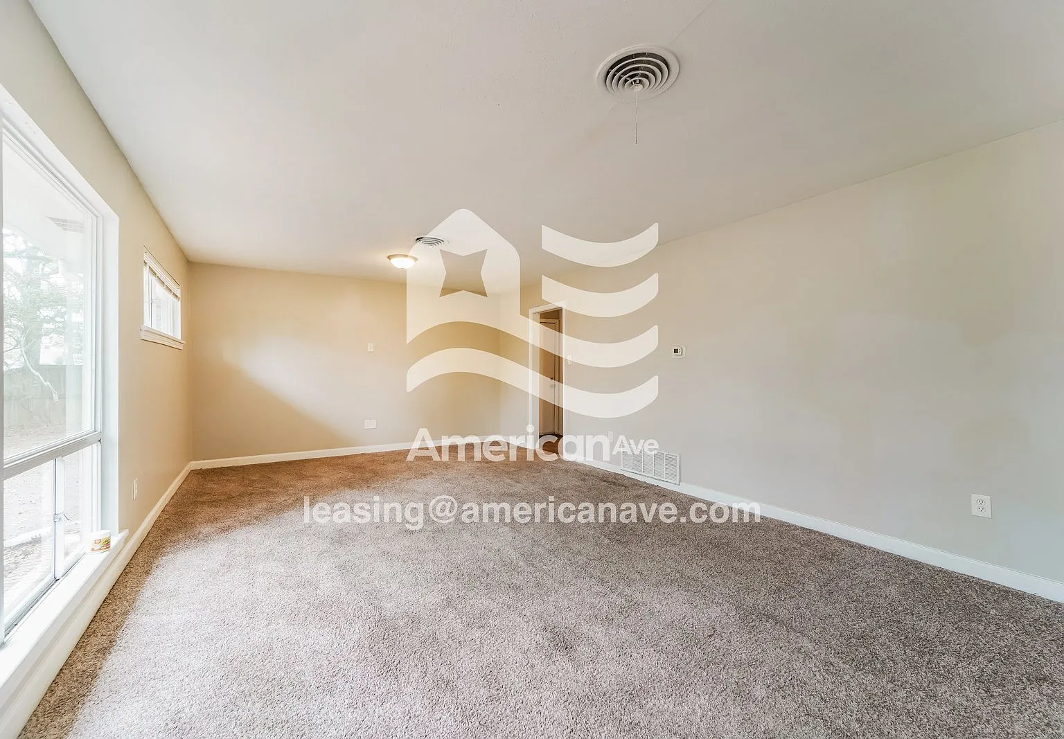 3 bed, 2.0 bath, 1582 sqft, $1,545 — Photo 3