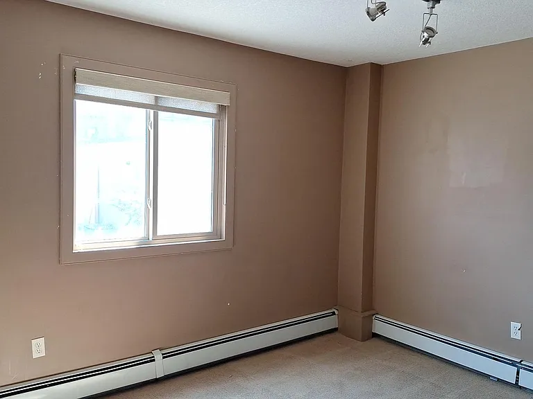 515 23rd Ave SW #X16 — Photo 32