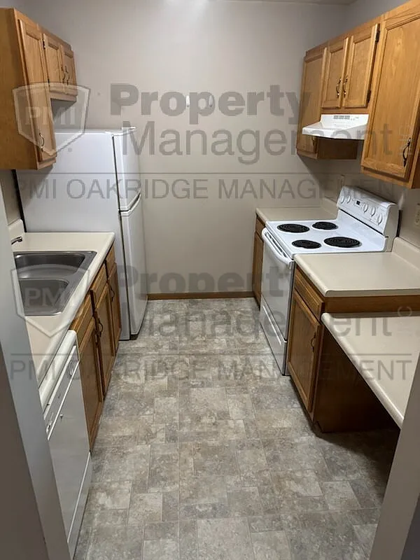 1 bed, 1.0 bath, $750 — Photo 3