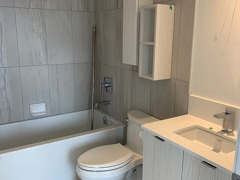 195 Redpath Ave #2610 — Photo 7
