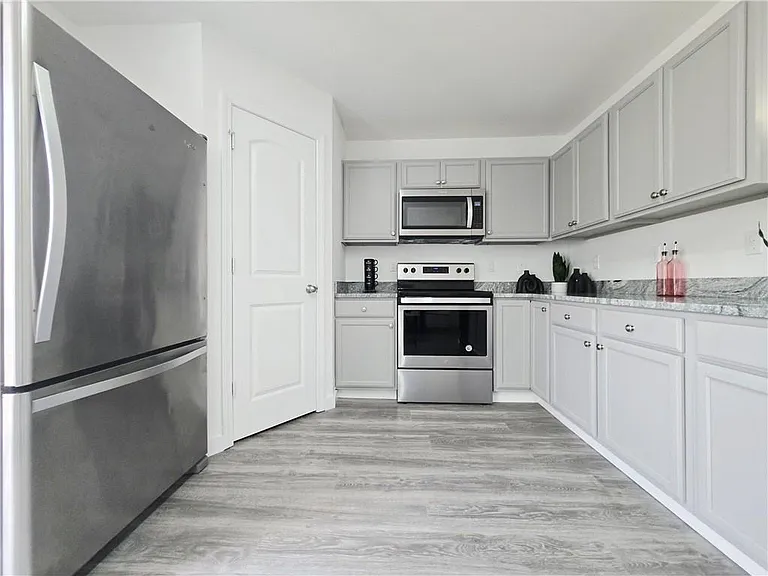 2529 Piering Dr — Photo 29