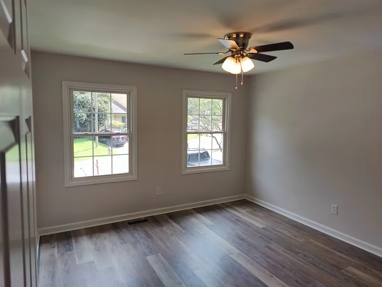 715 Twin Brooks Ct — Photo 9