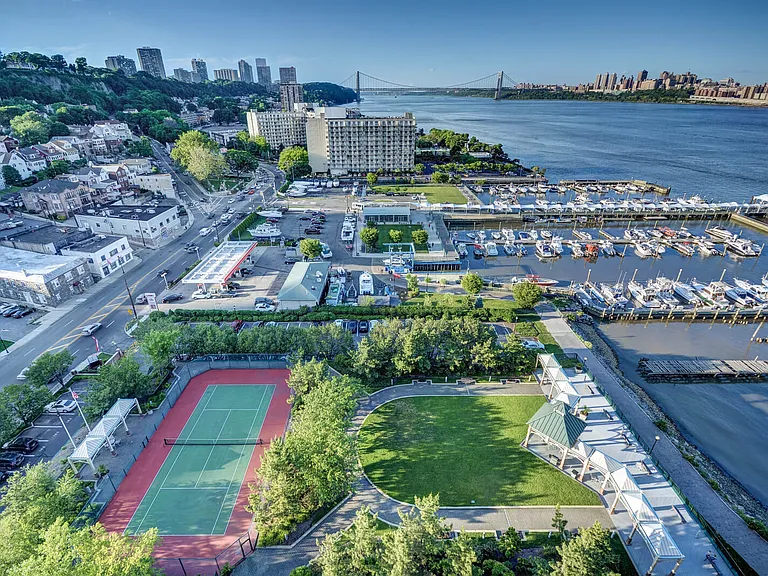 Many of the apartment homes have a view of the George Washington Bridge