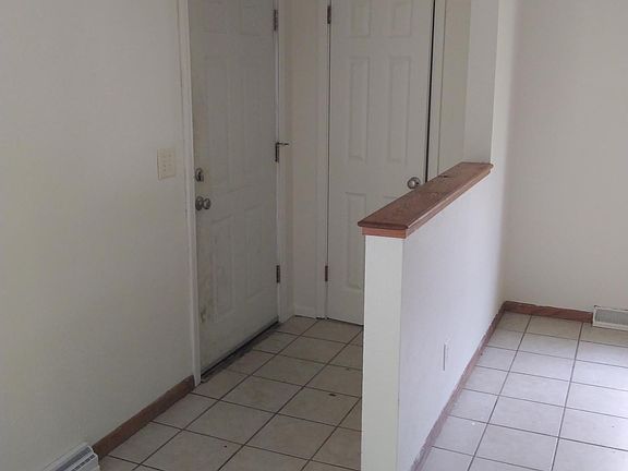 2nd image of 815 35th Ave N