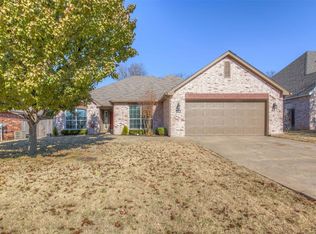 19811 E 46th St S, Broken Arrow, OK 74014