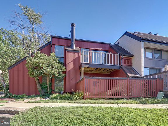 2nd image of 3919 El Camino Pl #30