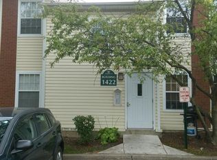 1422 E Wyndham Cir APT 104, Palatine, IL 60074