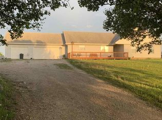 7133 SE Paulen Rd, Berryton, KS 66409