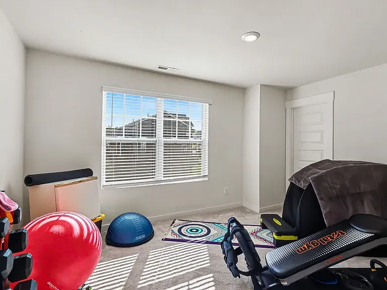 2439 Williams Ridge Dr — Photo 12