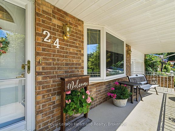 3rd image of 24 Leonard Dr