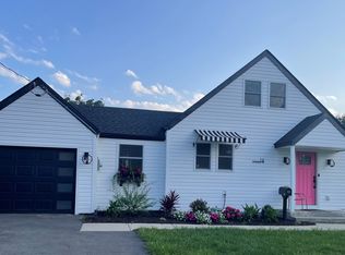 16 Wyncrest Dr, East Syracuse, NY 13057