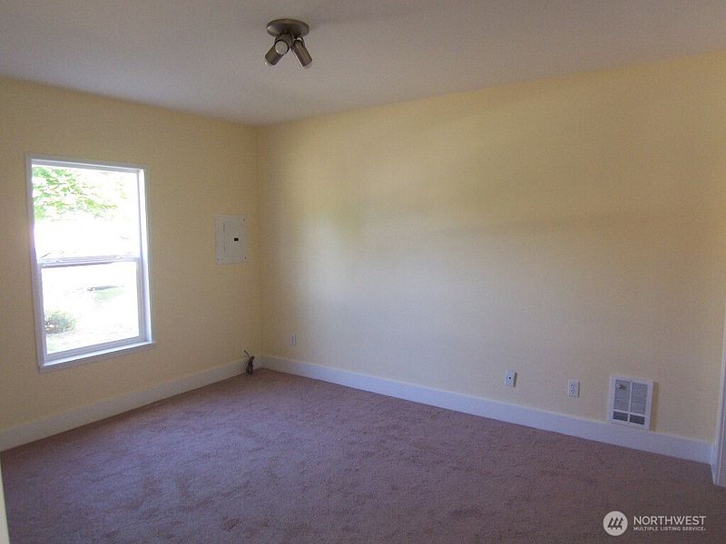 4th image of 805 S Donovan Street