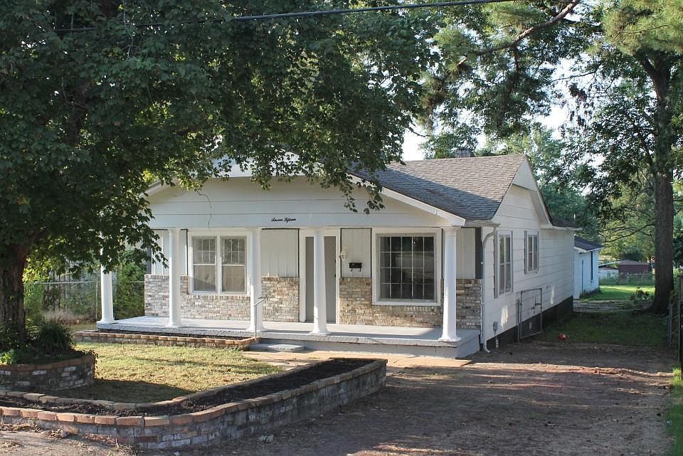 1st image of 715 Ethel St
