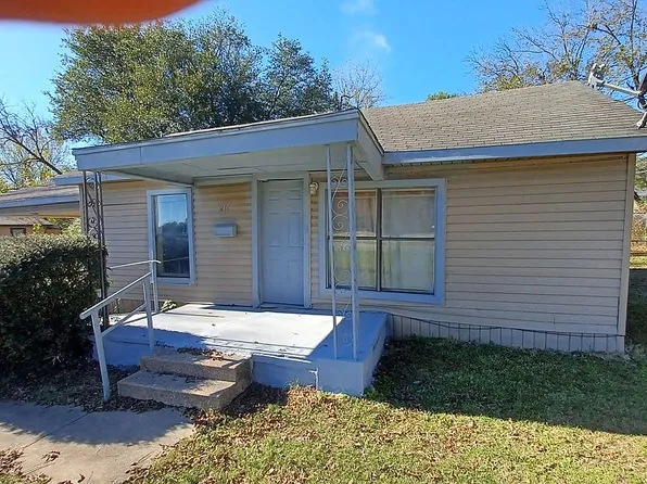 212 S Merrill St, New Boston, TX 75570