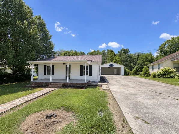 229 Adams St, Smithville, TN 37166