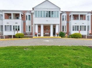 520 Turnpike Tpke #C119-119, Pompton Plains, NJ