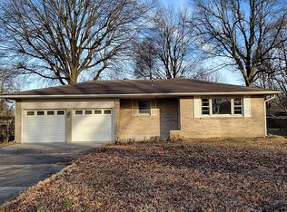 310 Powers Ave, Sikeston, MO 63801